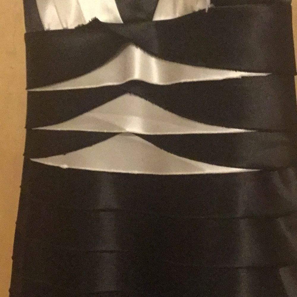 BCBGMAXAZRIA Dress, Sleeveless Satin Halter Tiered - Picture 3 of 10